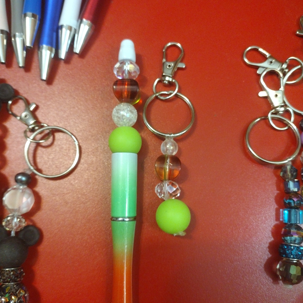 Colorful Beaded Pen And Keychain Set